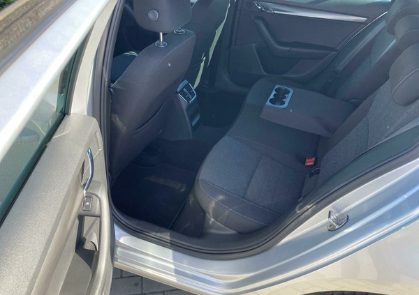 Skoda Octavia cena 71900 przebieg: 153114, rok produkcji 2019 z Trzebinia małe 667